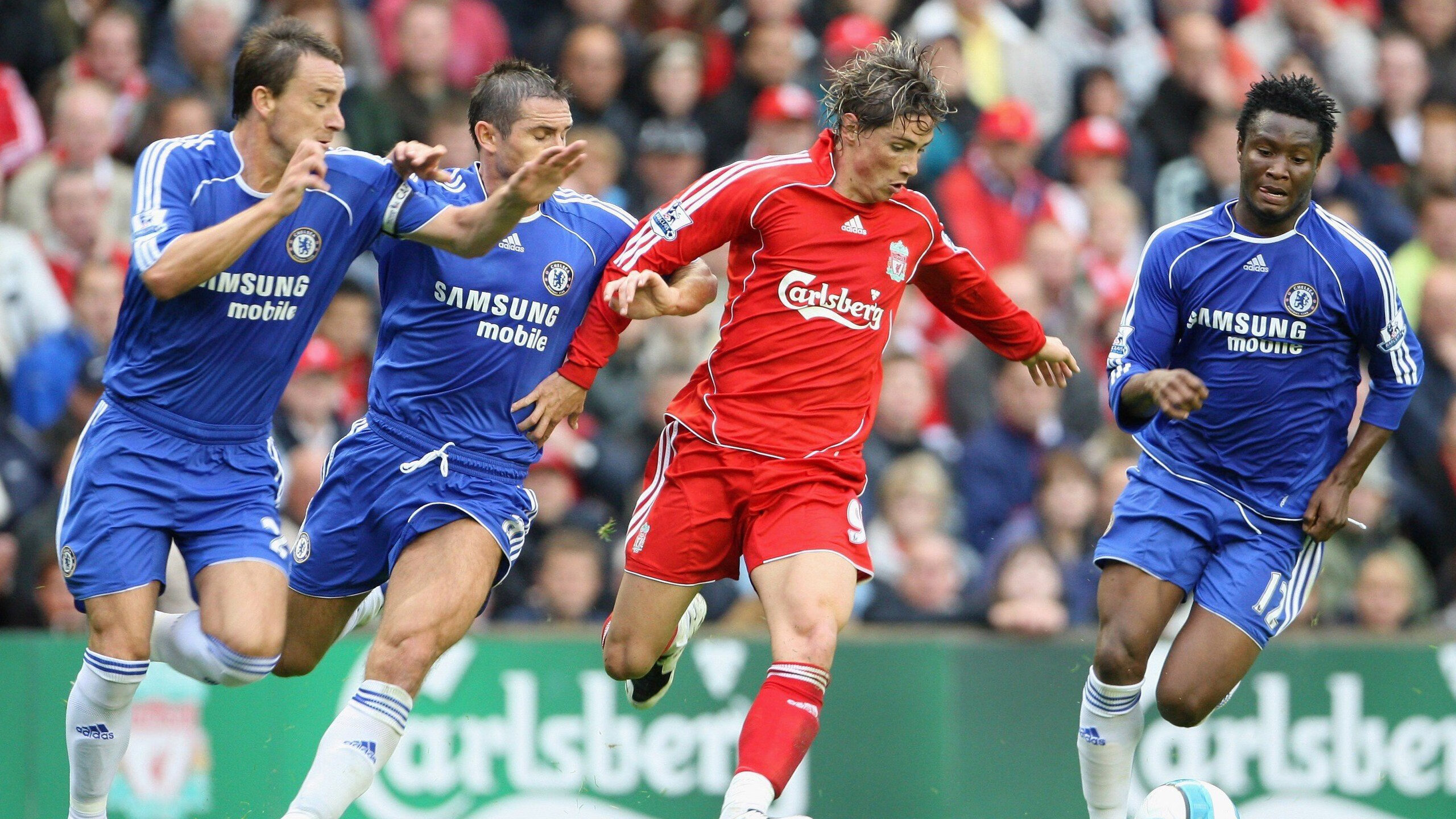 弗赖堡中前场联动打破进攻瓶颈,弗赖堡队